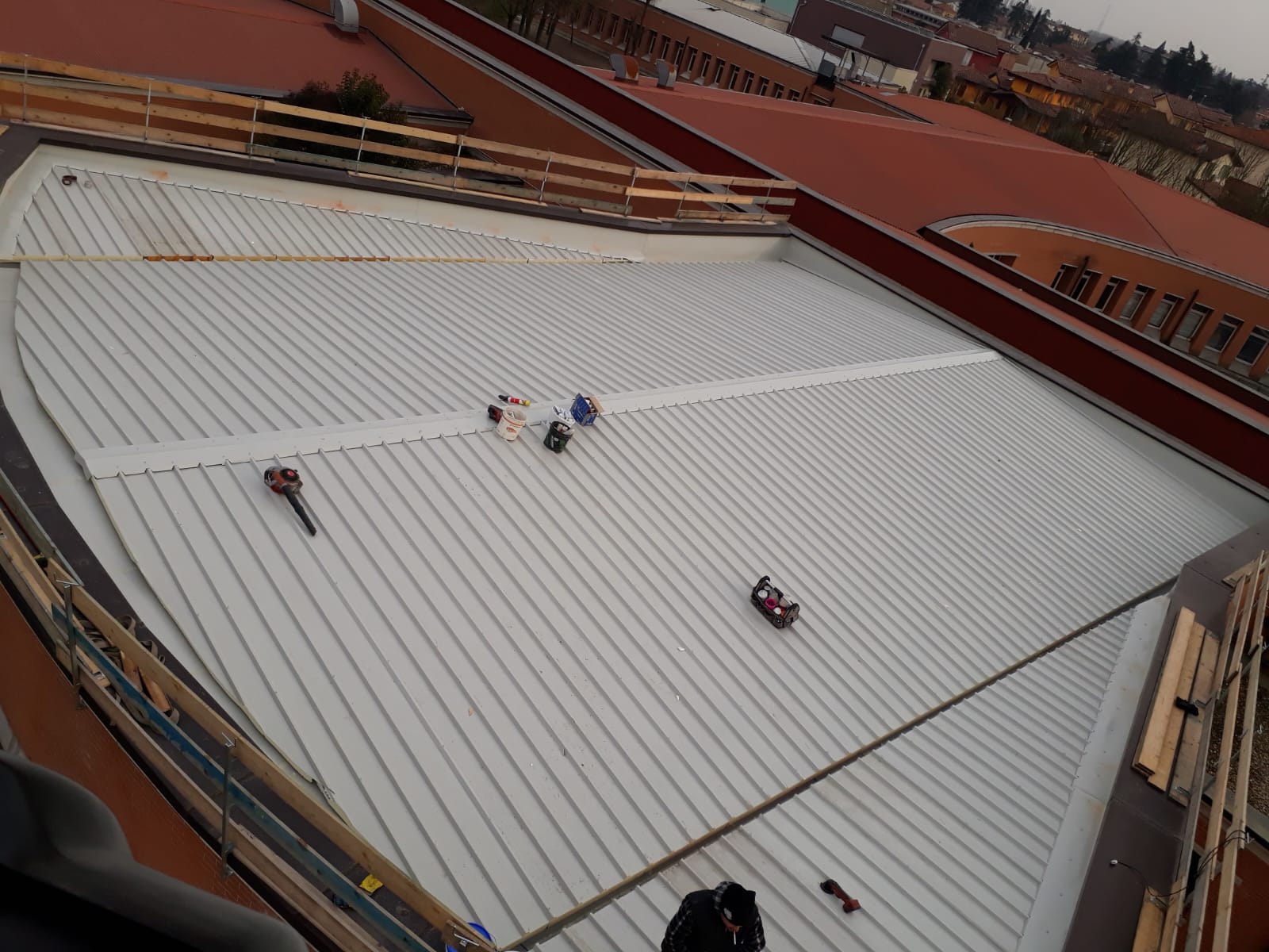Coperture tetti industriali (16)
